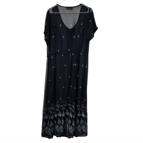 VICTORIA HOLLEY x VINTAGE sheer whimsigoth button up overlay top in black floral - Picture 3 of 7